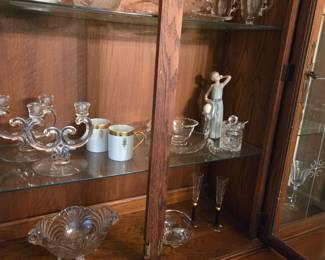 White and gold Tiffany mugs