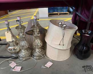 5236  Lamps, Lamp Shades, and Vase