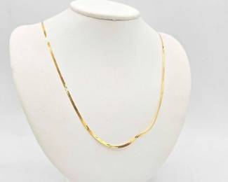 600  18k Gold Chain Necklace, 3.3g