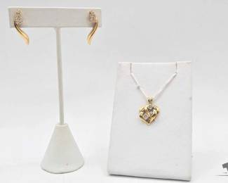 710  14k Gold Earrings  Pendant with Diamonds, 6.3g