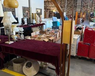 5222  2 Vintage Floor Lamps