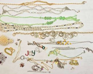 1006  Costume Jewelry