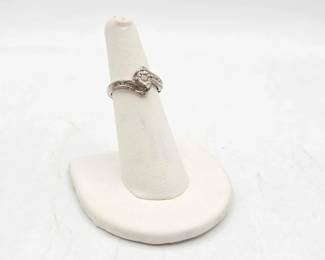 924  Sterling Silver Ring with Diamond, 3.3g
