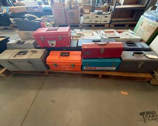 5094  Ryobi Buffer with Battery Charger, Phoenix Injector Set, Toolboxes