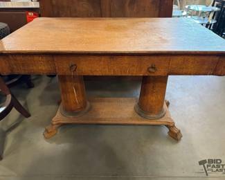 6076  Wooden Table
