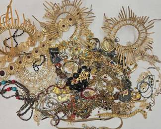 1036  Costume Jewelry