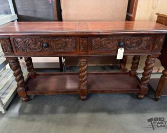 6040  Broyhill Buffet Table