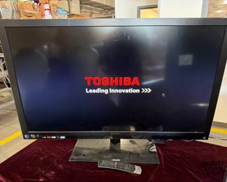5250  47 Toshiba 3D TV