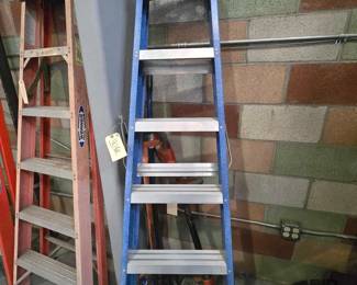 4068  Louisville Ladder