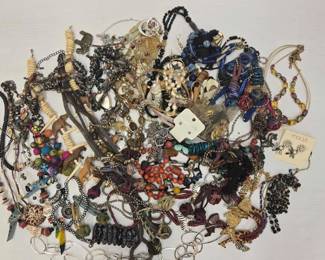 1038  Costume Jewelry