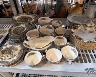 6180  Decorative Plate Collection