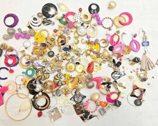 1000  Costume Jewelry