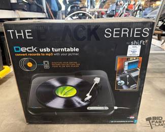 3008  Desk USB Turntable