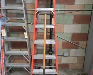 4064  Shovel and Ladder