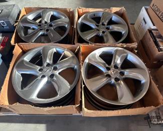 112  4 Lexus GS350 Wheels