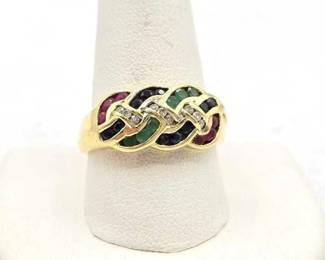 752  14kt Gold Ring with Diamonds and Sapphire, 5.4g