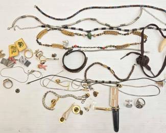 1004  Costume Jewelry