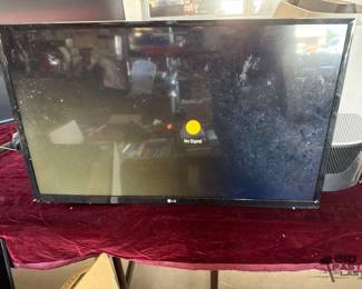 5264  32 Insignia TV