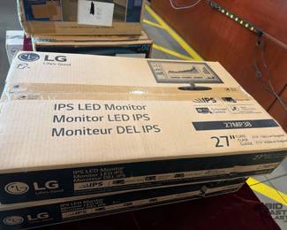 5208  2 LG 27 Monitors