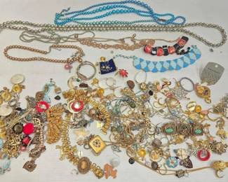 1010  Costume Jewelry