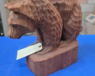 4094  Wooden Bear Sculpture