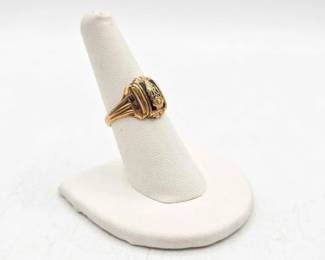 804  10kt Gold Ring, 4.4g