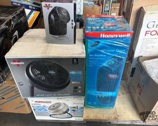 5024  1 Honeywell Air Purifier and 3 Vornado Fans