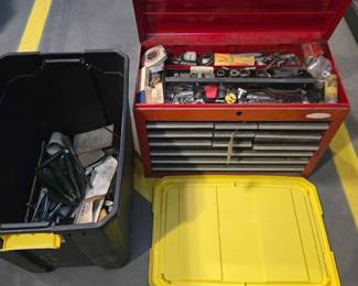 4090  Tool Chest ans Tool Bucket