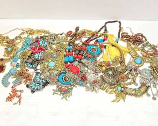1030  Costume Jewelry