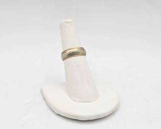 714  14k Gold Ring, 5.3g