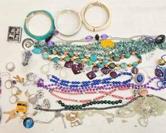 1002  Costume Jewelry