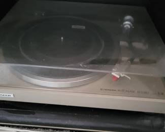 Pioneer record player