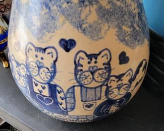 Handthrown pottery 