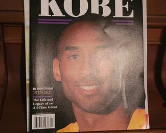 Kobe and Obama magazines 
