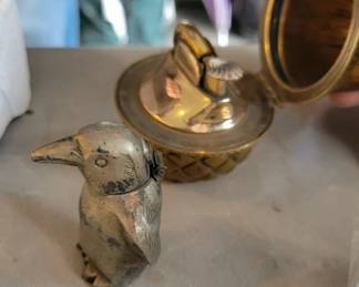 Figural lighters