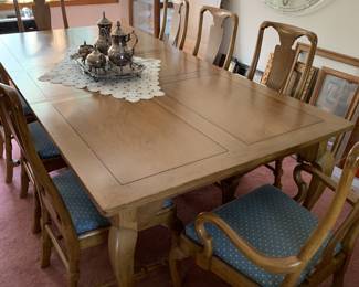 Vintage French Provincial Dining Table and chairs