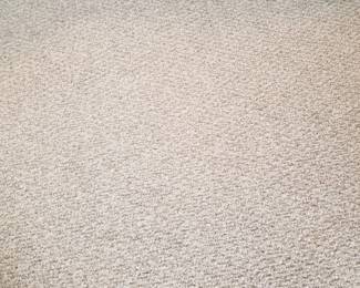 Nearly new wall-to-wall carpeting