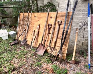 MORE YARD TOOLS