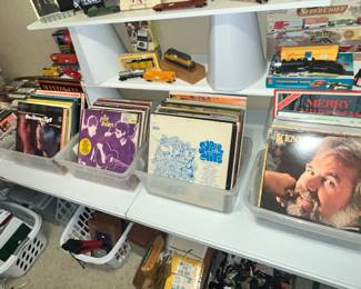 ROCK, COUNTRY, MORE! LOTS OF WILLIE!!!