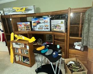 KING SIZED OAK WALL BED OUTFIT - HAS UNDER-BED DRAWERS