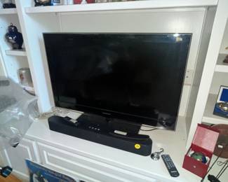 SAMSUNG TV & SOUNDBAR