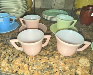 VINTAGE HAZEL ATLAS "LITTLE HOSTESS" TEA SET!