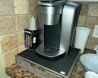 GREAT KEURIG & K-CUP STORAGE