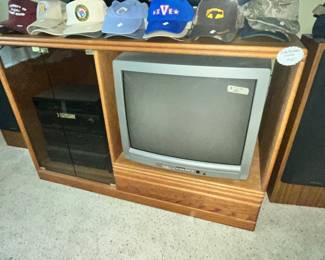 CRT GAMER TV & OAK TV CABINET