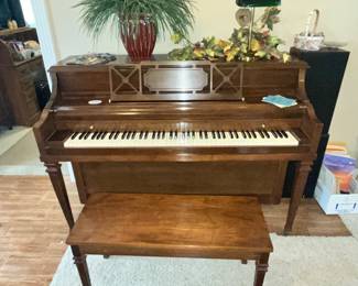 VINTAGE "KOHLER & CAMPBELL" PIANO w/ BENCH