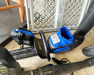 HEDGE TRIMMER, CHARGER