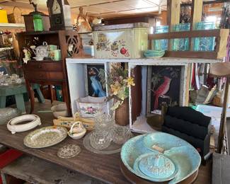 Lots of vintage items