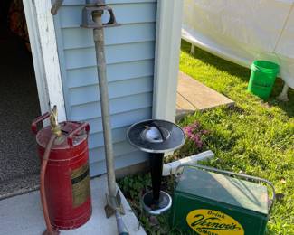 Pump, practice bomb, cooler, fire extinguisher, ashtray