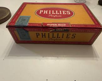 Phillies Perfecto Super Mild Cigars Cardboard Box  second image