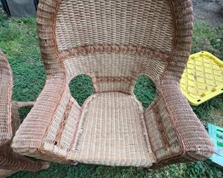 Vintage Wicker Peacock Chair Set second image